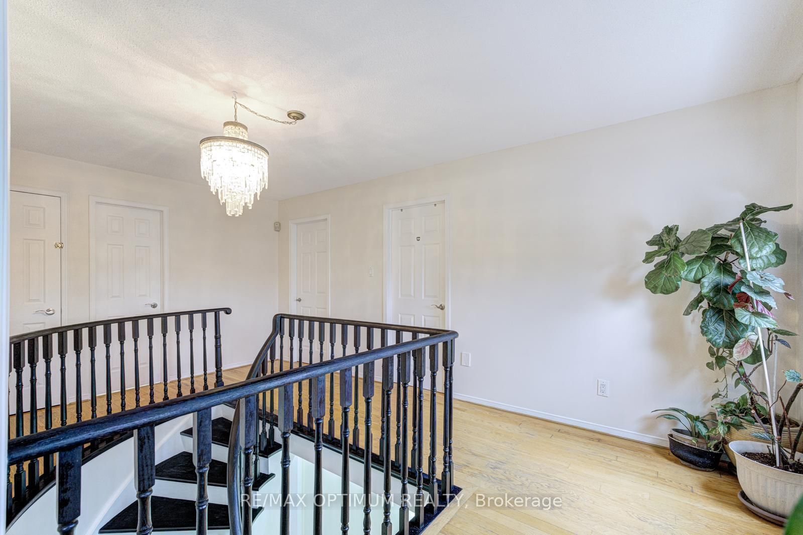 Detached House for sale at 124 Philosopher's Trail, Brampton, Ontario, L6S 5C8 - Northgate - MLS: W12950194