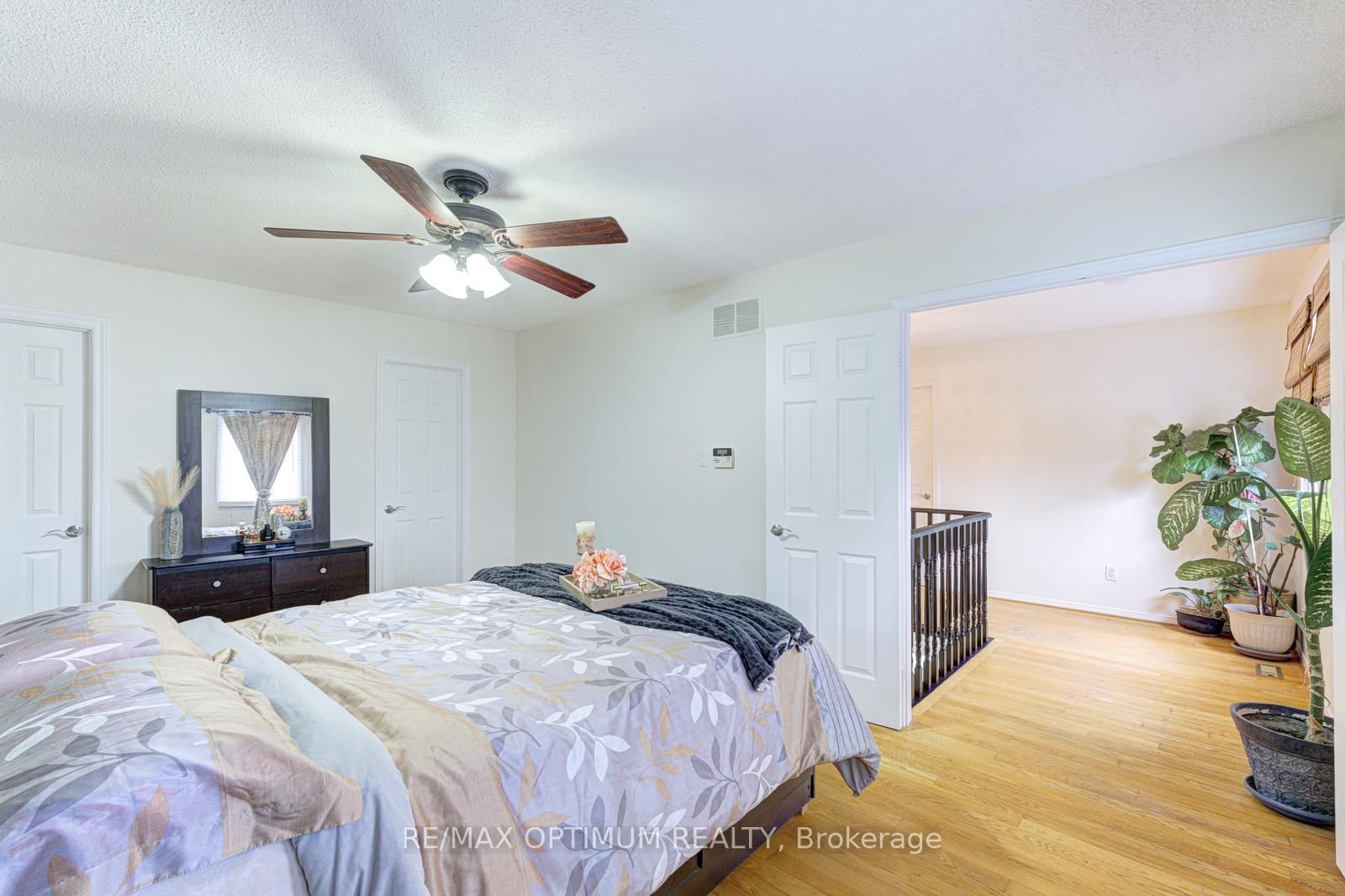 Detached House for sale at 124 Philosopher's Trail, Brampton, Ontario, L6S 5C8 - Northgate - MLS: W12950194