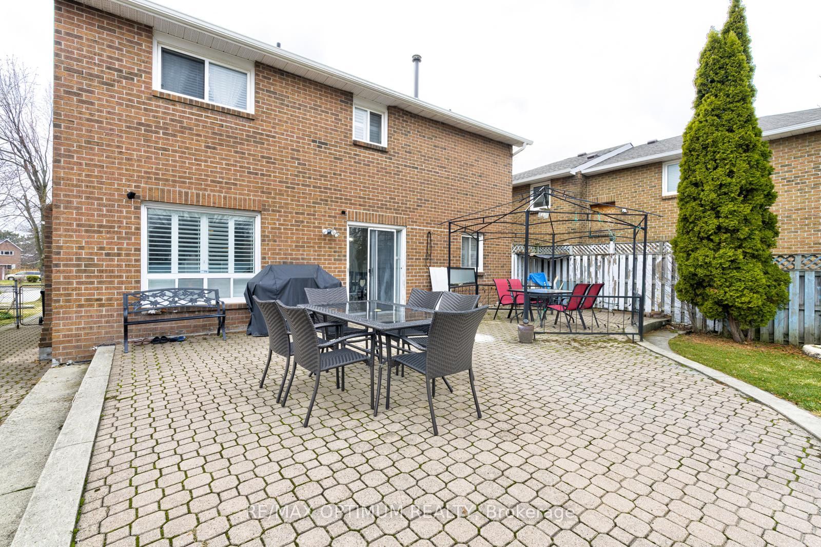 Detached House for sale at 124 Philosopher's Trail, Brampton, Ontario, L6S 5C8 - Northgate - MLS: W12950194