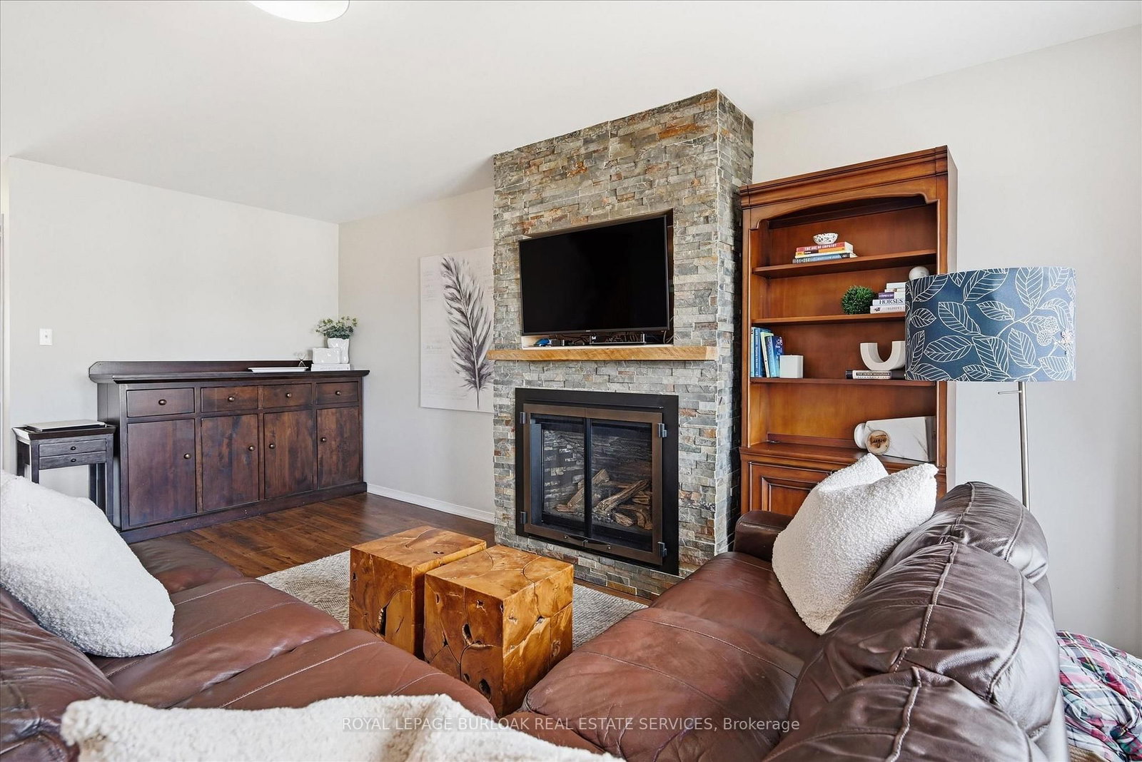 Detached House for sale at 6-5110 Fairview Street, Burlington, Ontario, L7L 7H6 - Appleby - MLS: W12950252