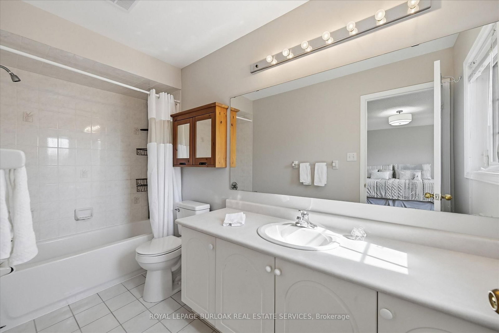 Detached House for sale at 6-5110 Fairview Street, Burlington, Ontario, L7L 7H6 - Appleby - MLS: W12950252