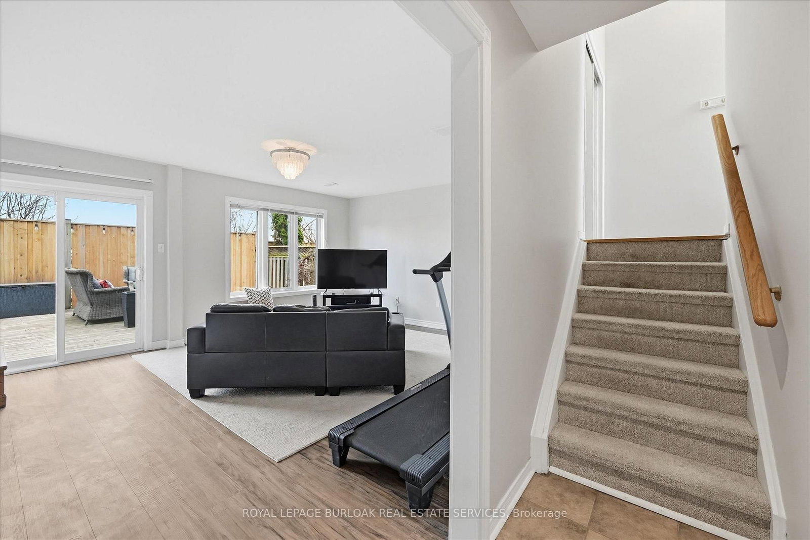 Detached House for sale at 6-5110 Fairview Street, Burlington, Ontario, L7L 7H6 - Appleby - MLS: W12950252