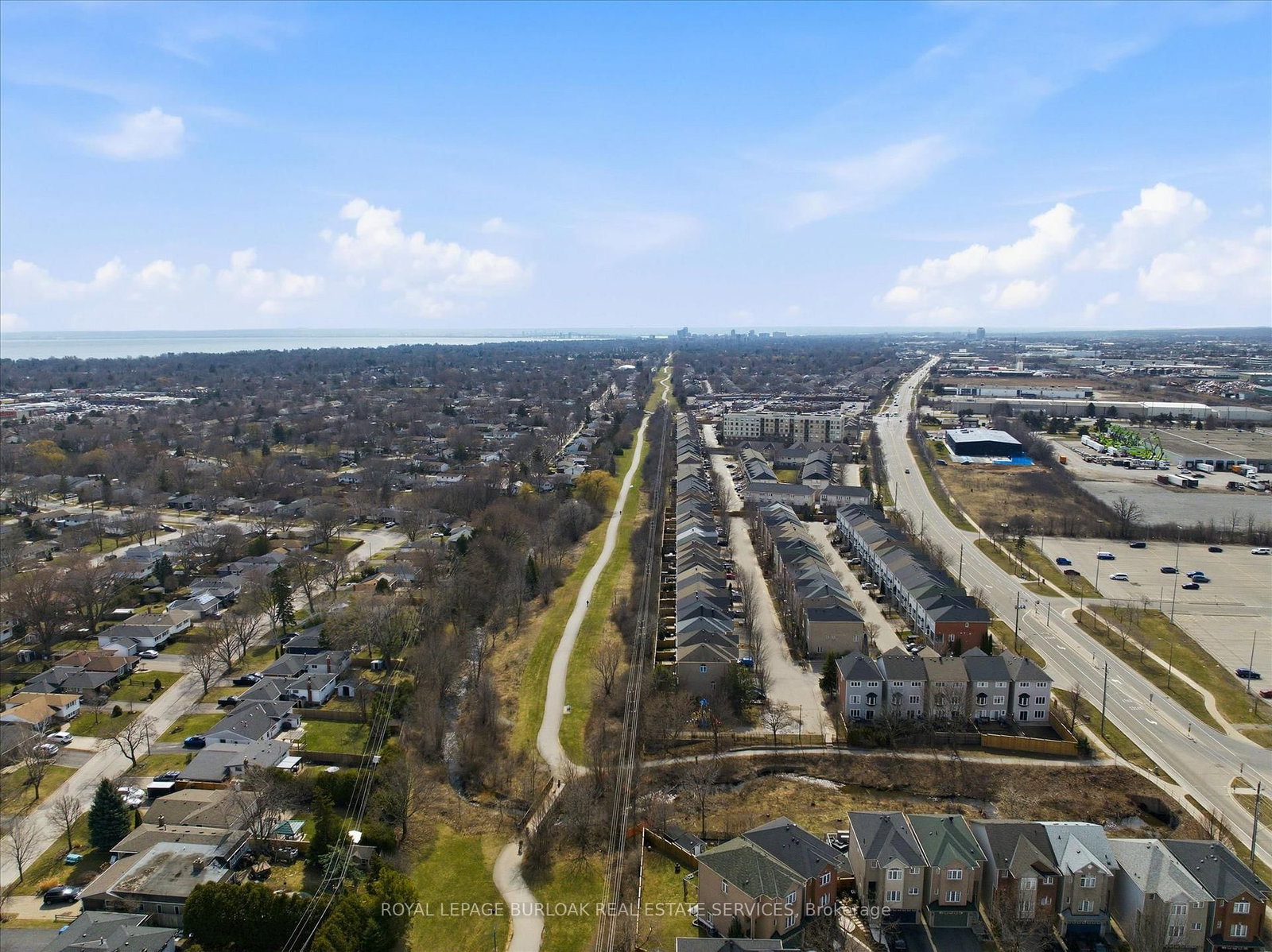 Detached House for sale at 6-5110 Fairview Street, Burlington, Ontario, L7L 7H6 - Appleby - MLS: W12950252