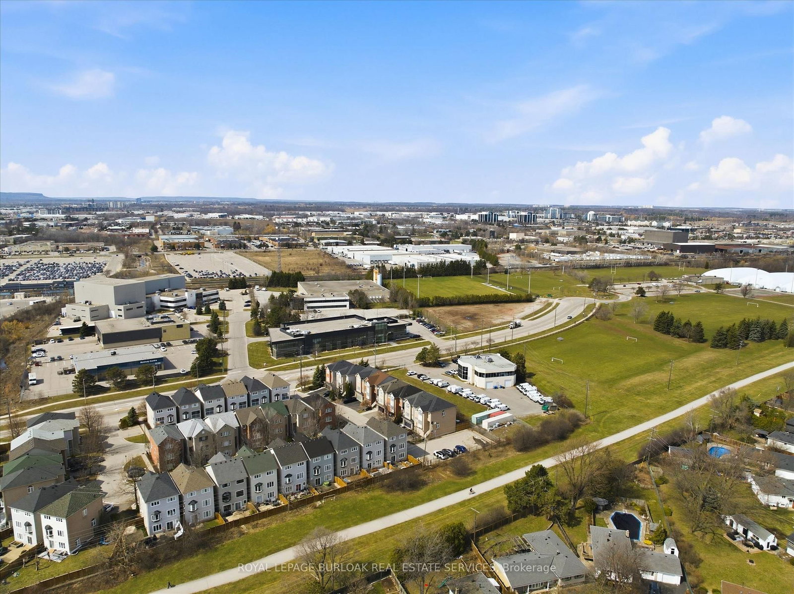 Detached House for sale at 6-5110 Fairview Street, Burlington, Ontario, L7L 7H6 - Appleby - MLS: W12950252