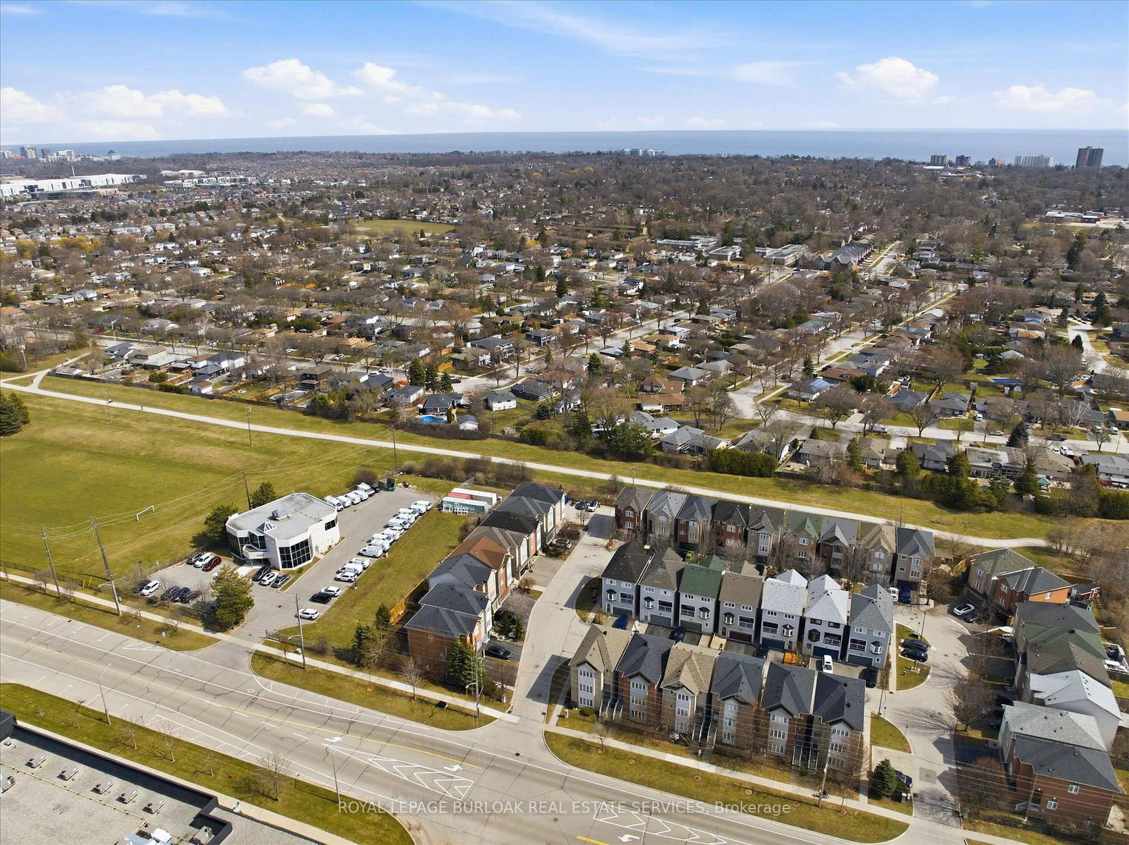 Detached House for sale at 6-5110 Fairview Street, Burlington, Ontario, L7L 7H6 - Appleby - MLS: W12950252