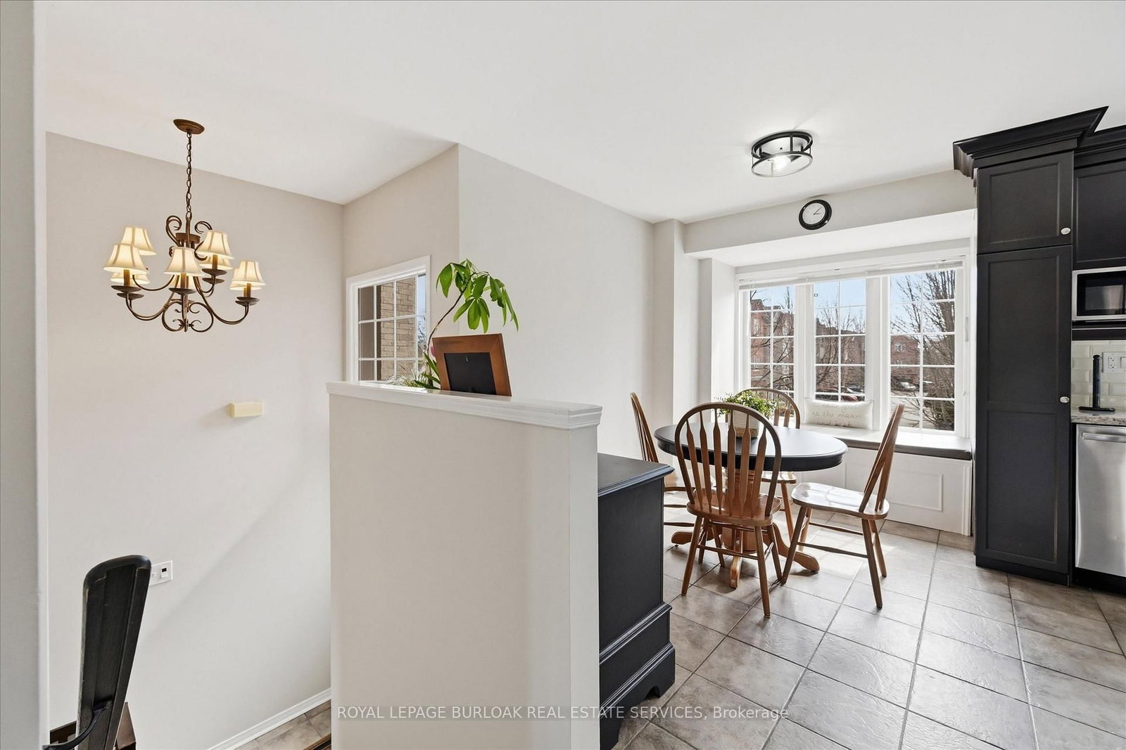 Detached House for sale at 6-5110 Fairview Street, Burlington, Ontario, L7L 7H6 - Appleby - MLS: W12950252