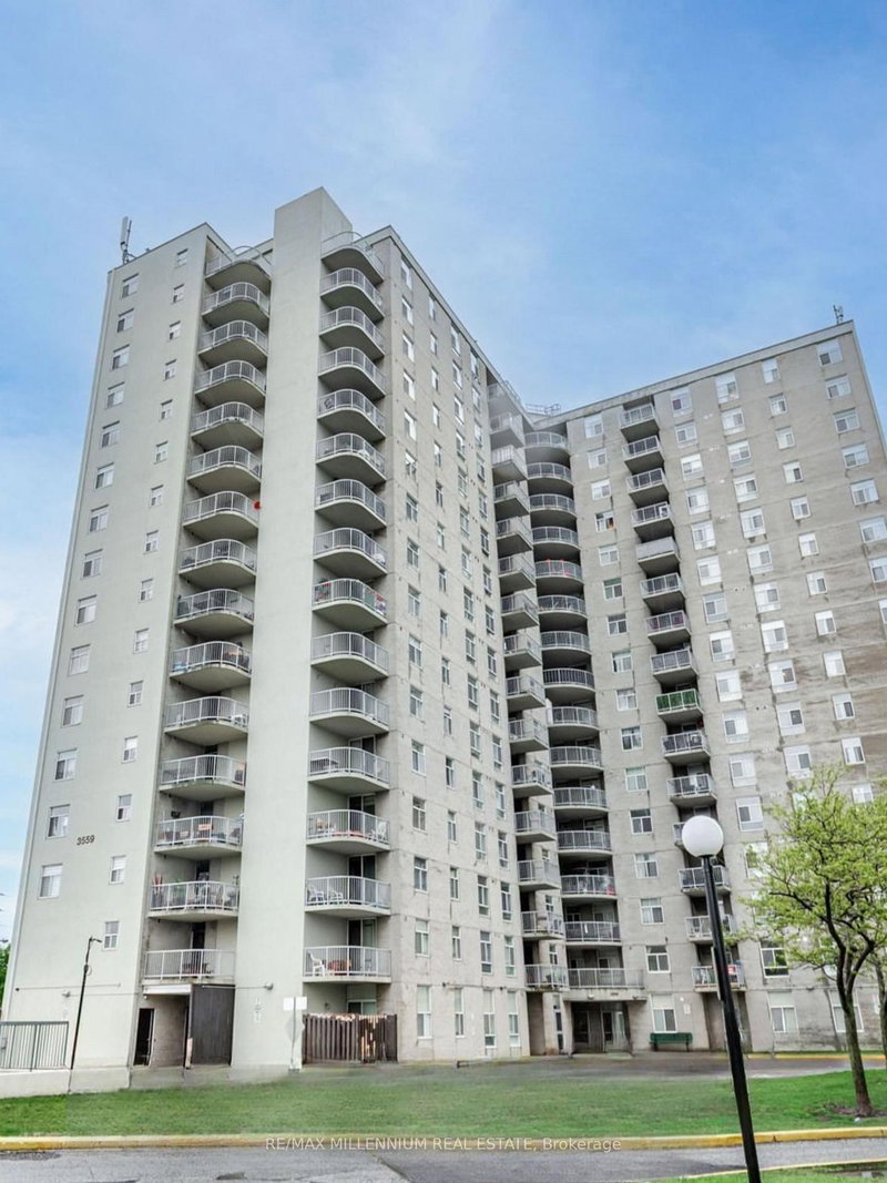 home for lease on 611-3559 Eglinton Avenue