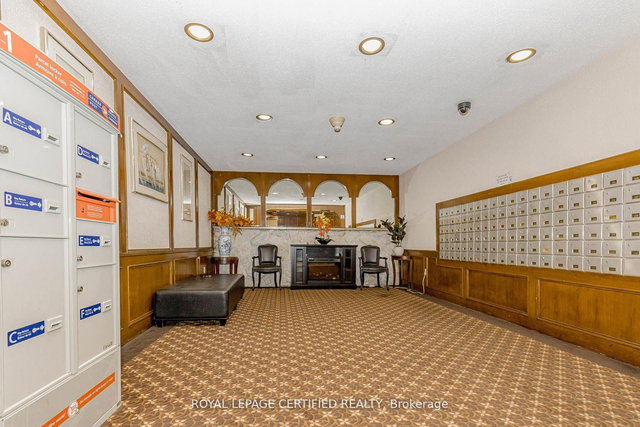 502 - 3577 Derry Road E