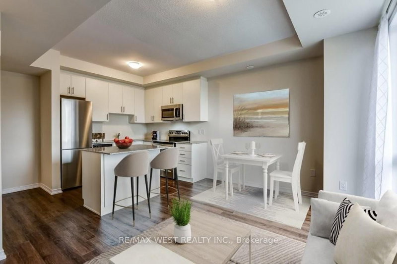 home for lease on Th7-24 Fieldway Road