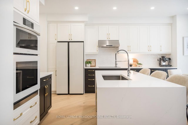 1281 Muskoka Heights