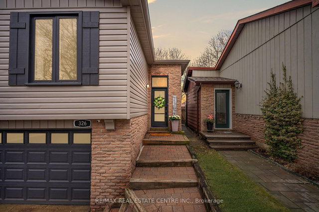 326 Whitehead Crescent