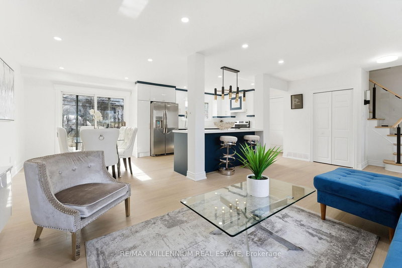 30 Allendale Rd, Brampton, L6W 2Y8 | Image 3