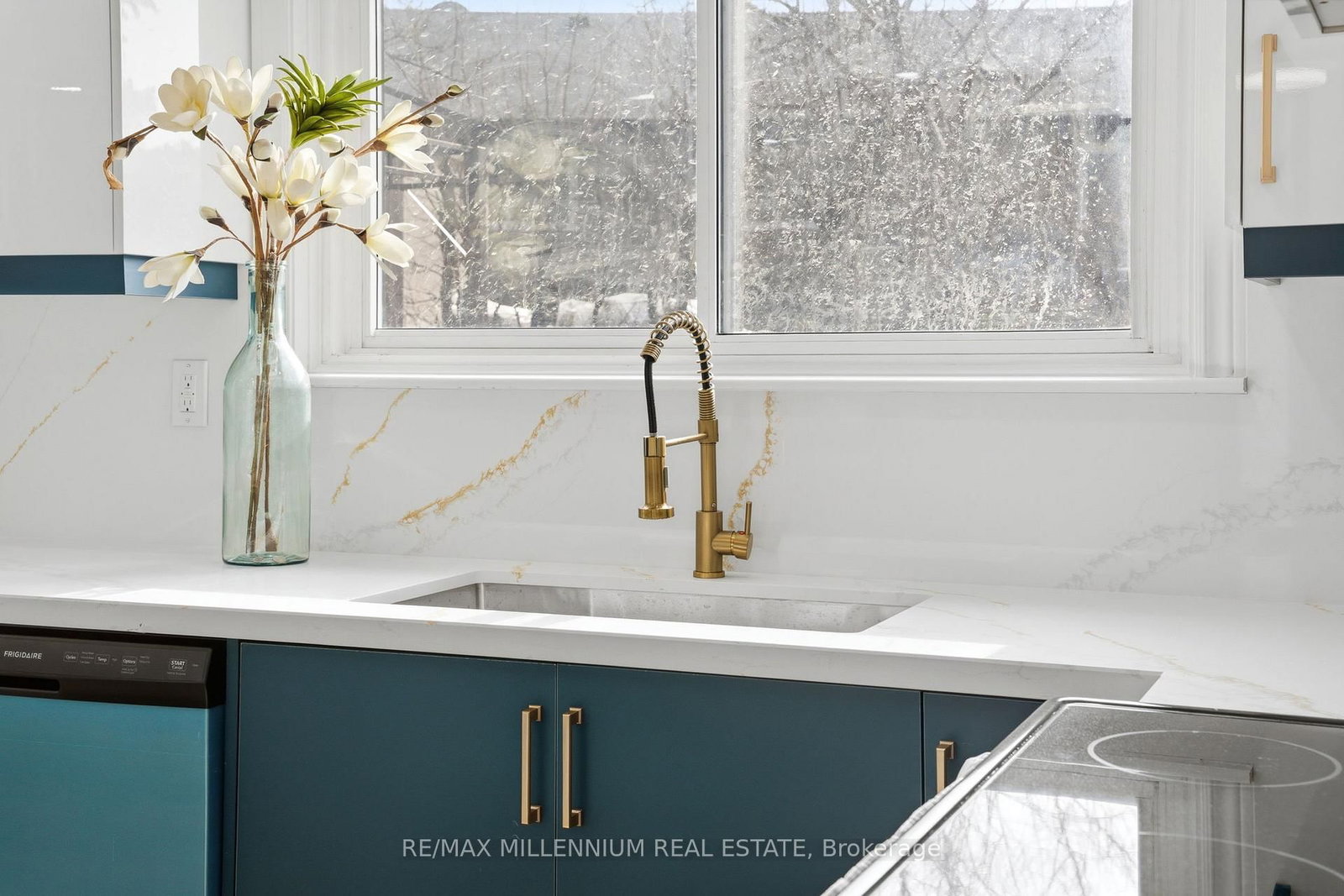 Detached House for sale at 30 Allendale Road, Brampton, Ontario, L6W 2Y8 - Brampton East - MLS: W12951668