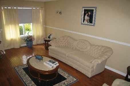 292 Lisa Marie Dr, Orangeville, L9W4P4 | Image 3