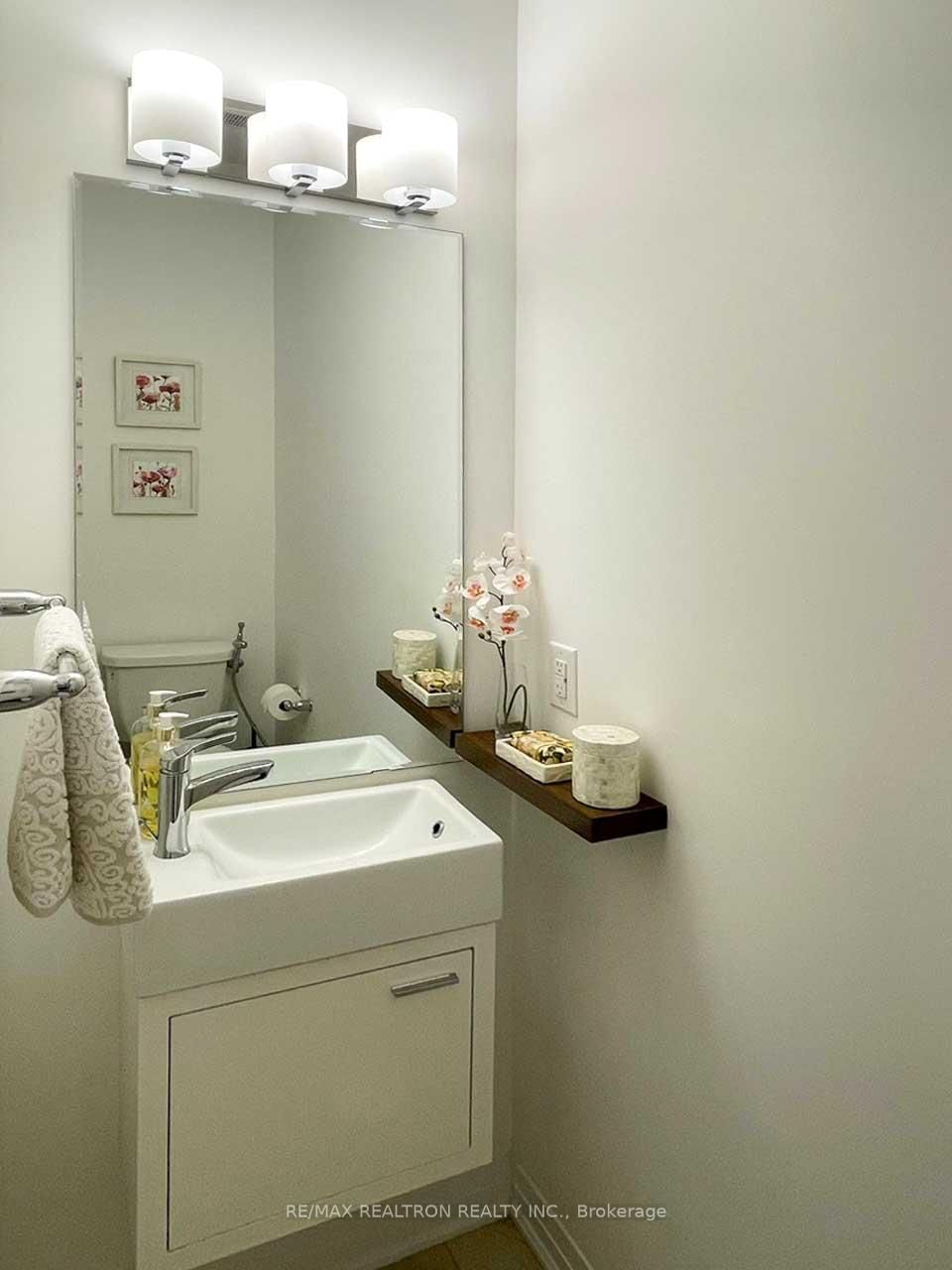 3272 Sixth Line, Unit main/2nd - Photo 8