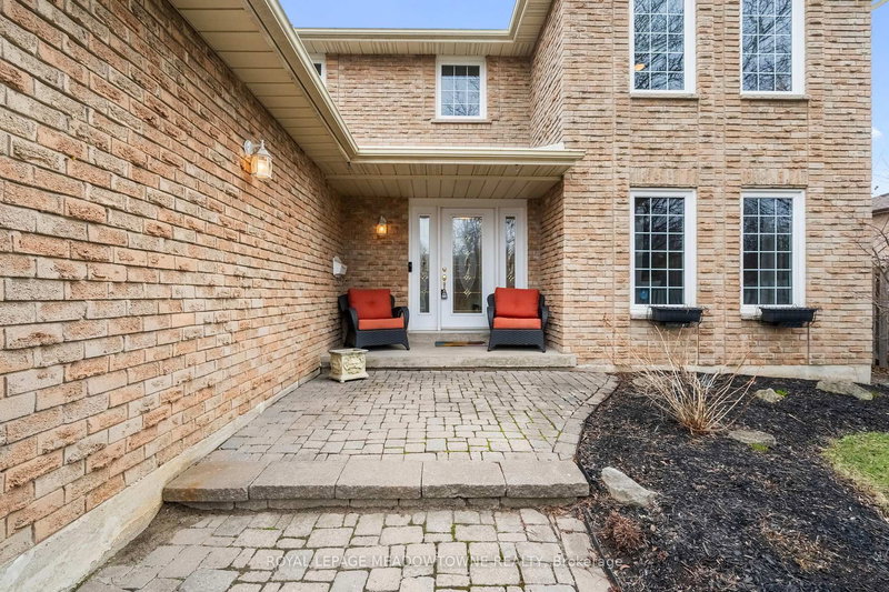 790 Childs Dr, Milton, L9T 4J2 | Image 2