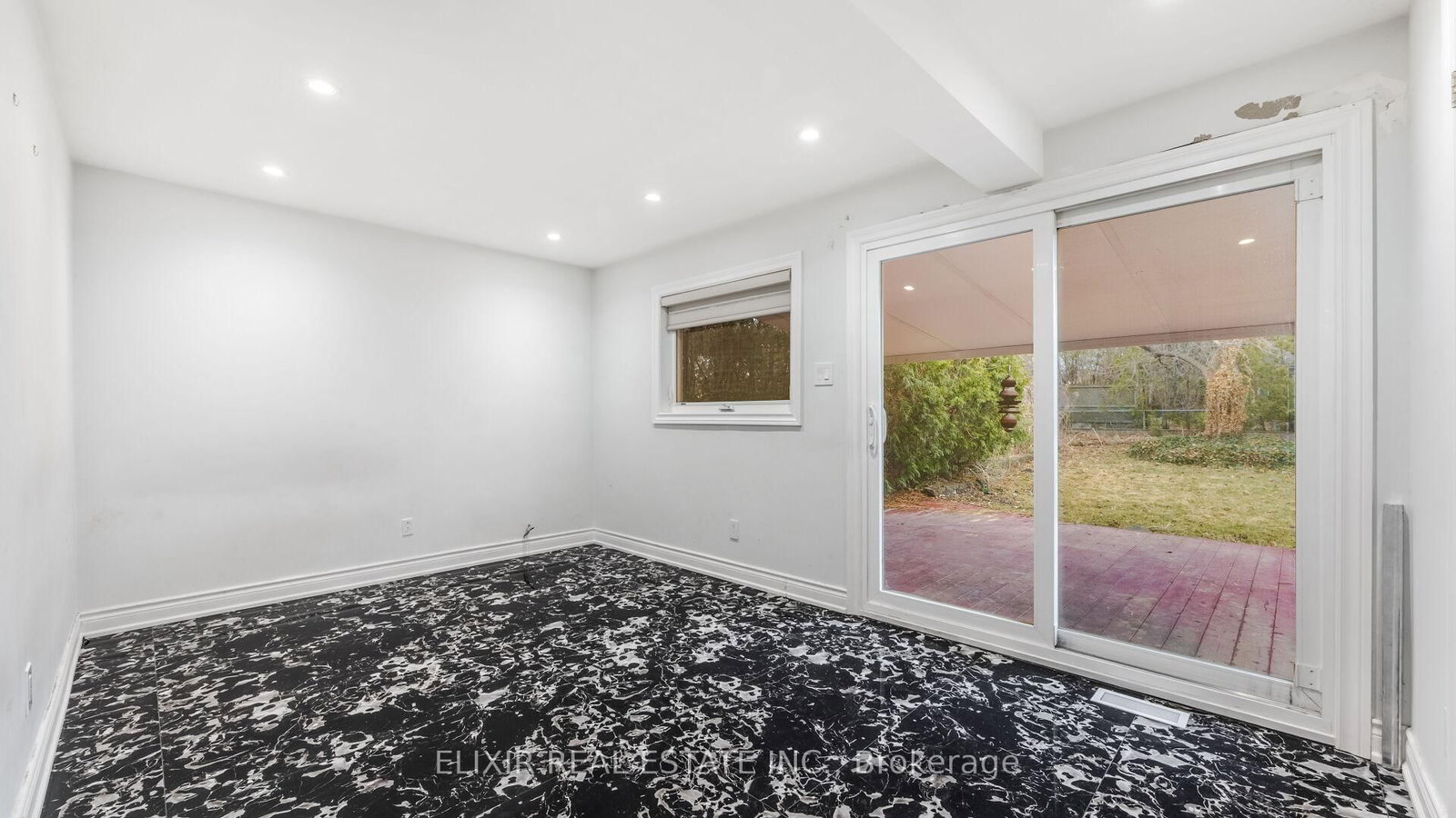 Detached House for sale at 43 Bromley Crescent, Brampton, Ontario, L6T 1Z2 - Avondale - MLS: W12952258