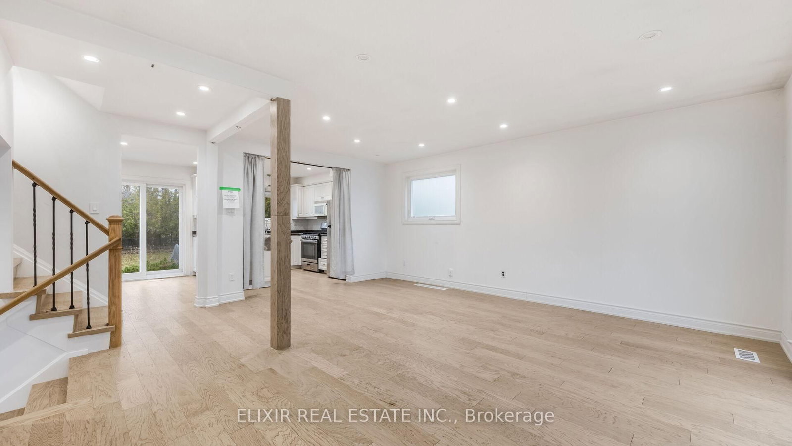 Detached House for sale at 43 Bromley Crescent, Brampton, Ontario, L6T 1Z2 - Avondale - MLS: W12952258