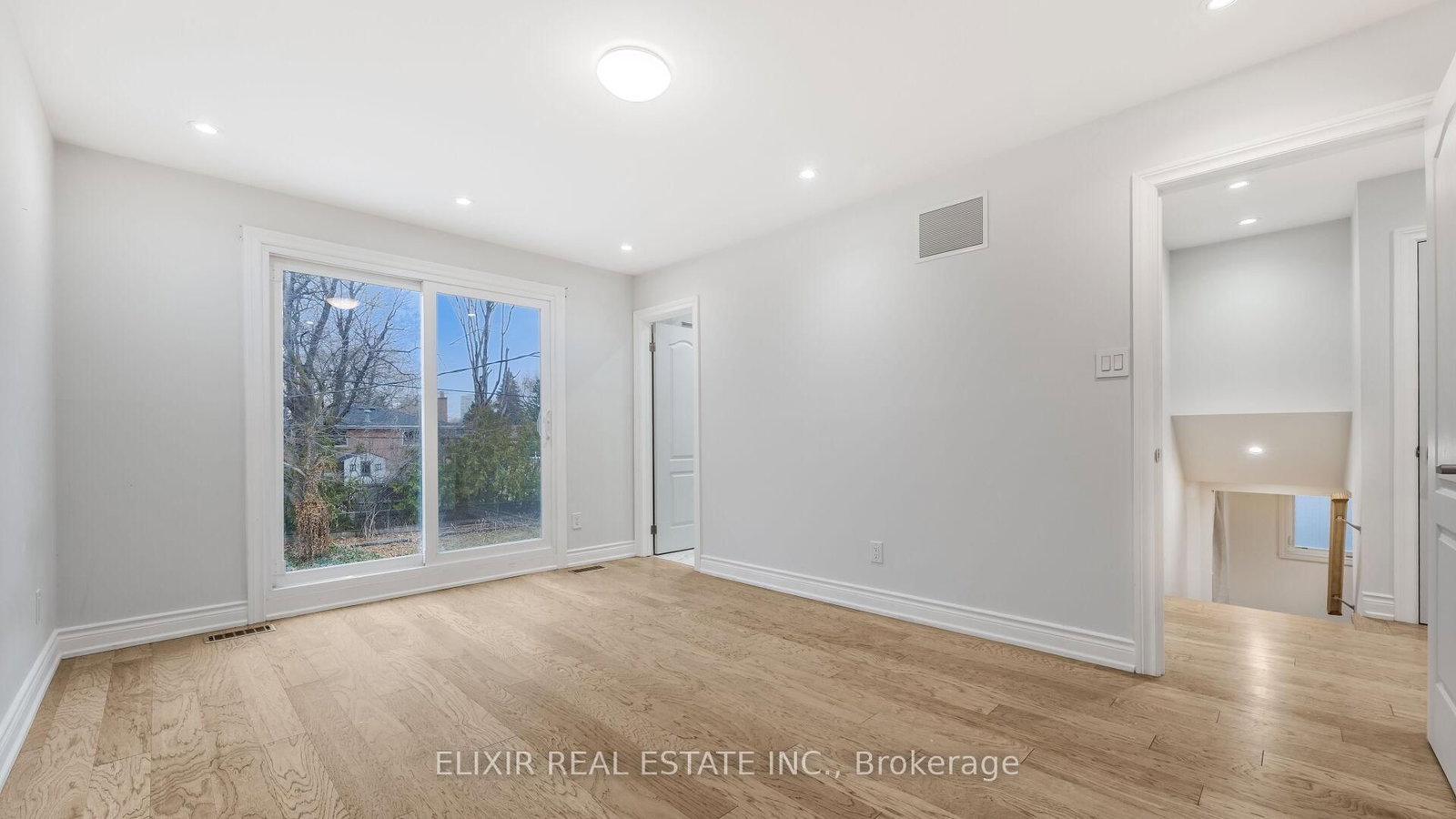 Detached House for sale at 43 Bromley Crescent, Brampton, Ontario, L6T 1Z2 - Avondale - MLS: W12952258