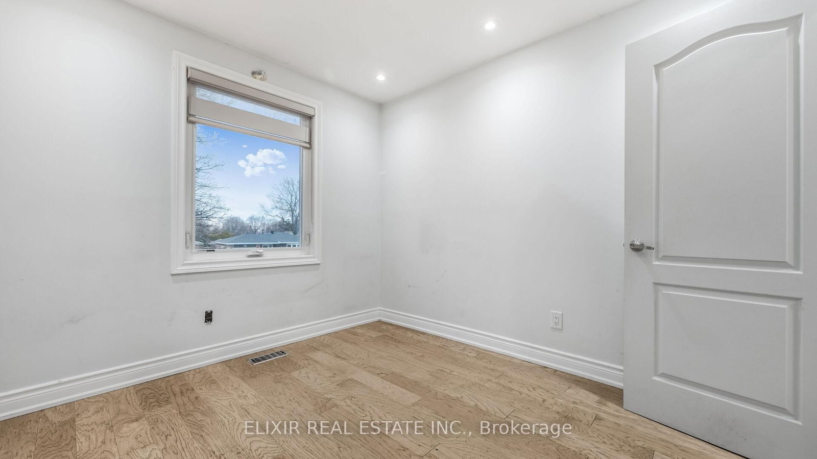 Detached House for sale at 43 Bromley Crescent, Brampton, Ontario, L6T 1Z2 - Avondale - MLS: W12952258