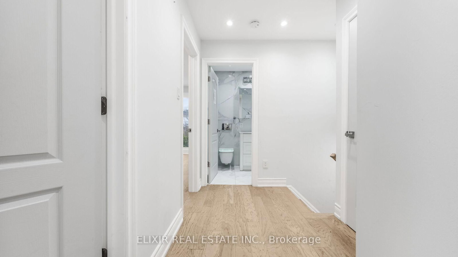 Detached House for sale at 43 Bromley Crescent, Brampton, Ontario, L6T 1Z2 - Avondale - MLS: W12952258