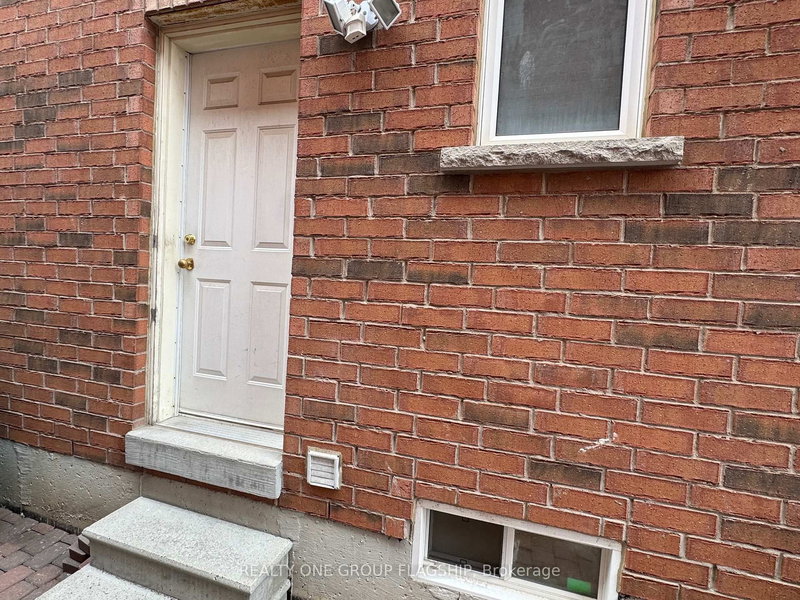 (LOWER) - 3857 Skyview St, Mississauga, L5M 8A1 | Image 2