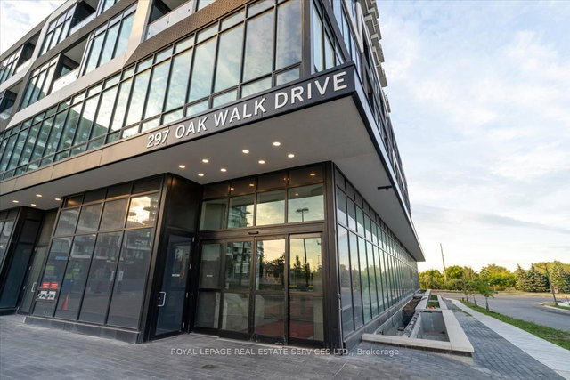 2002 - 297 Oak Walk Drive