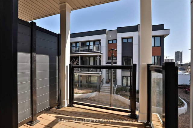 #7 - 92 Huguenot Road