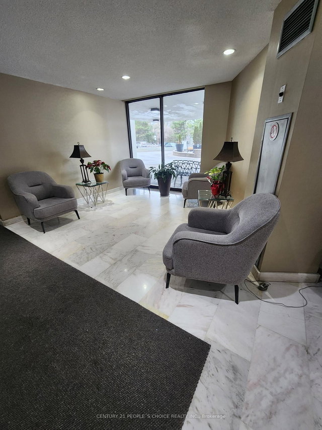 1803 - 3695 Kaneff Crescent