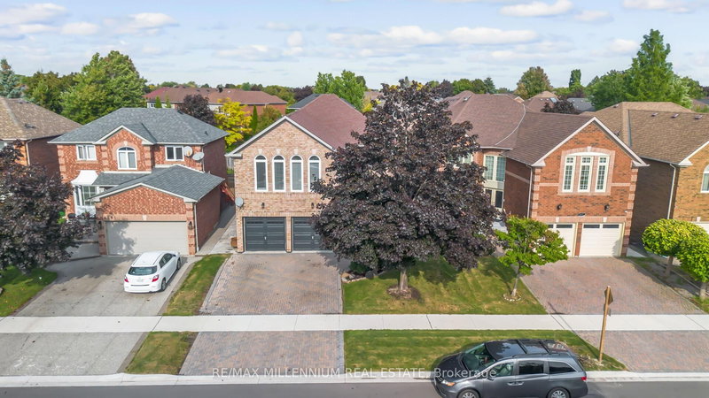 6881 Forest Park Dr, Mississauga, L5N 6X7 | Image 2