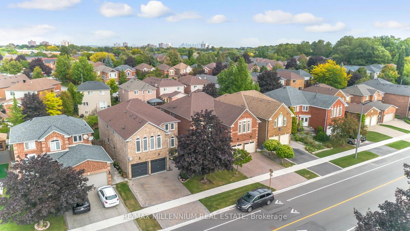 6881 Forest Park Dr, Mississauga, L5N 6X7 | Image 3