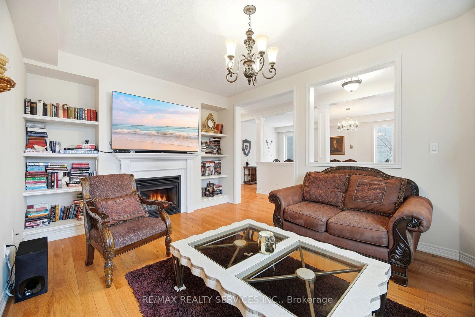 Detached House for sale at 17 ISLAND Grve, Brampton, Ontario, L6X 0W6 - Credit Valley - MLS: W12952670