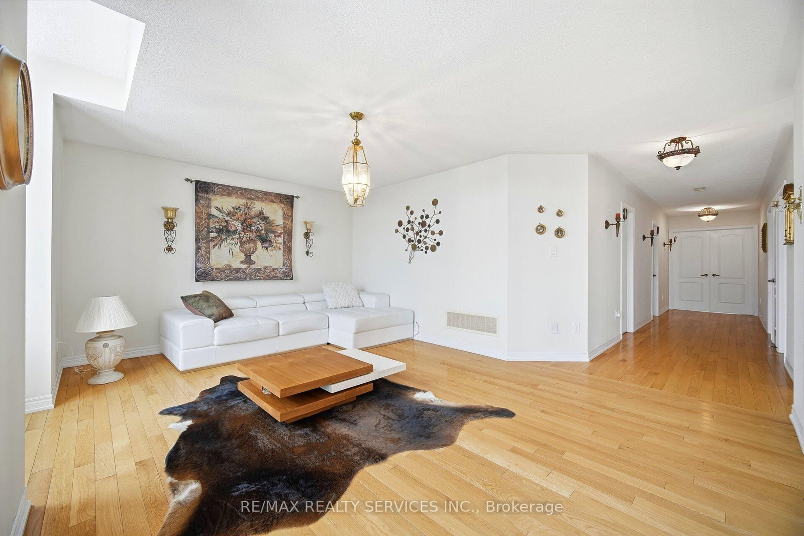 Detached House for sale at 17 ISLAND Grve, Brampton, Ontario, L6X 0W6 - Credit Valley - MLS: W12952670