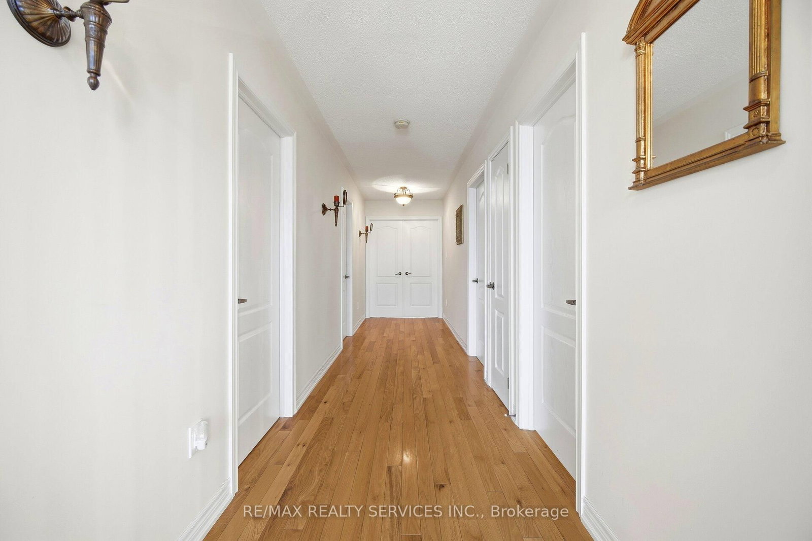 Detached House for sale at 17 ISLAND Grve, Brampton, Ontario, L6X 0W6 - Credit Valley - MLS: W12952670