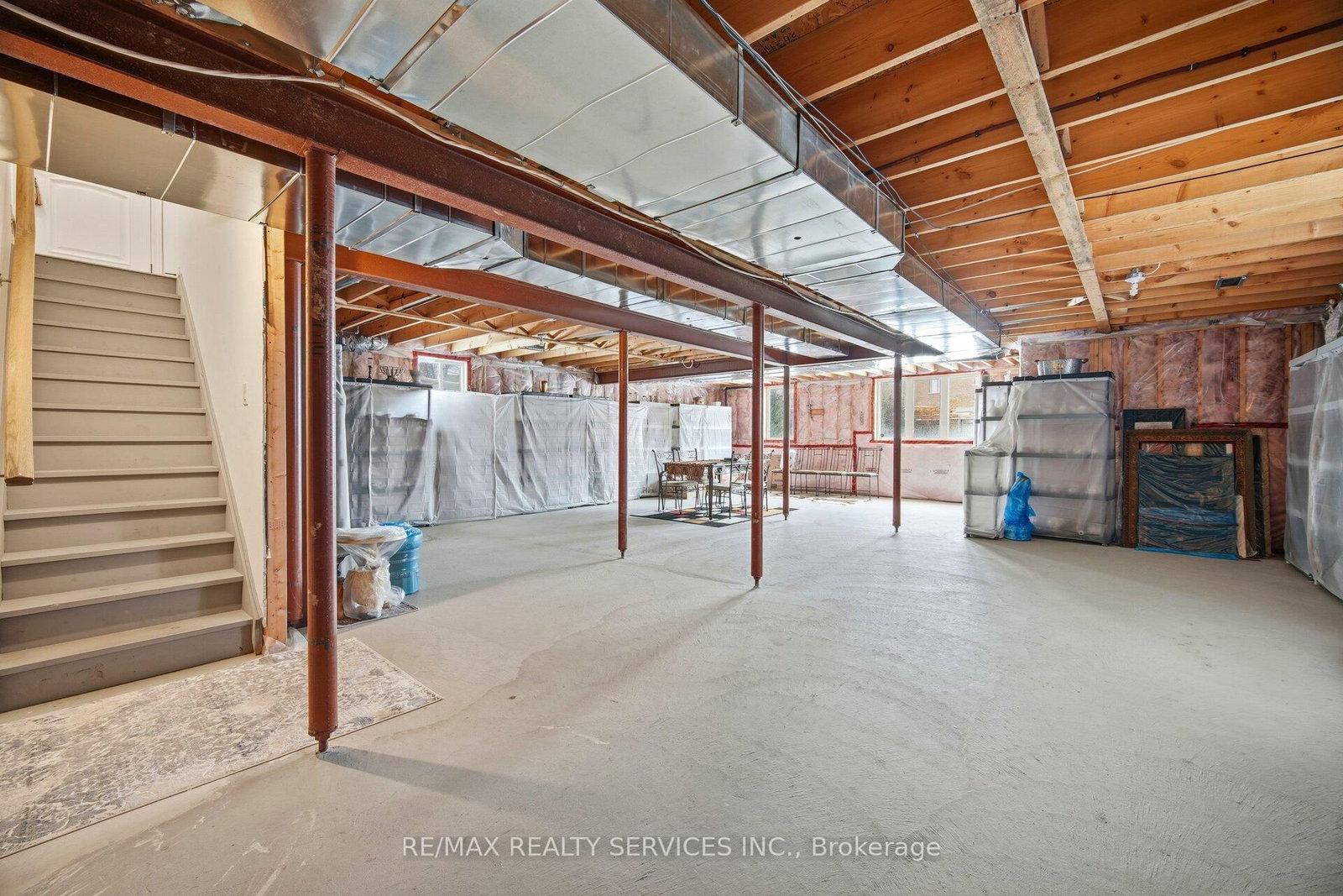 Detached House for sale at 17 ISLAND Grve, Brampton, Ontario, L6X 0W6 - Credit Valley - MLS: W12952670