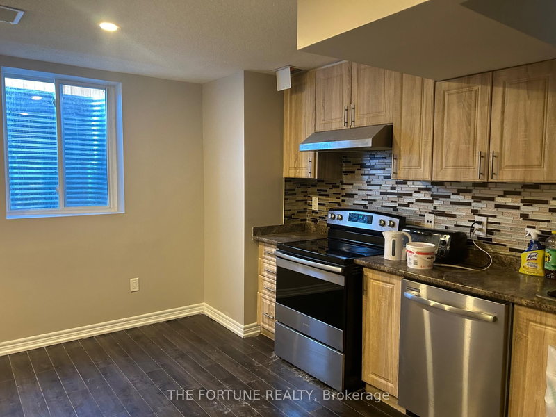 90 canary Clse W, Brampton, L6X 5L1 | Image 2