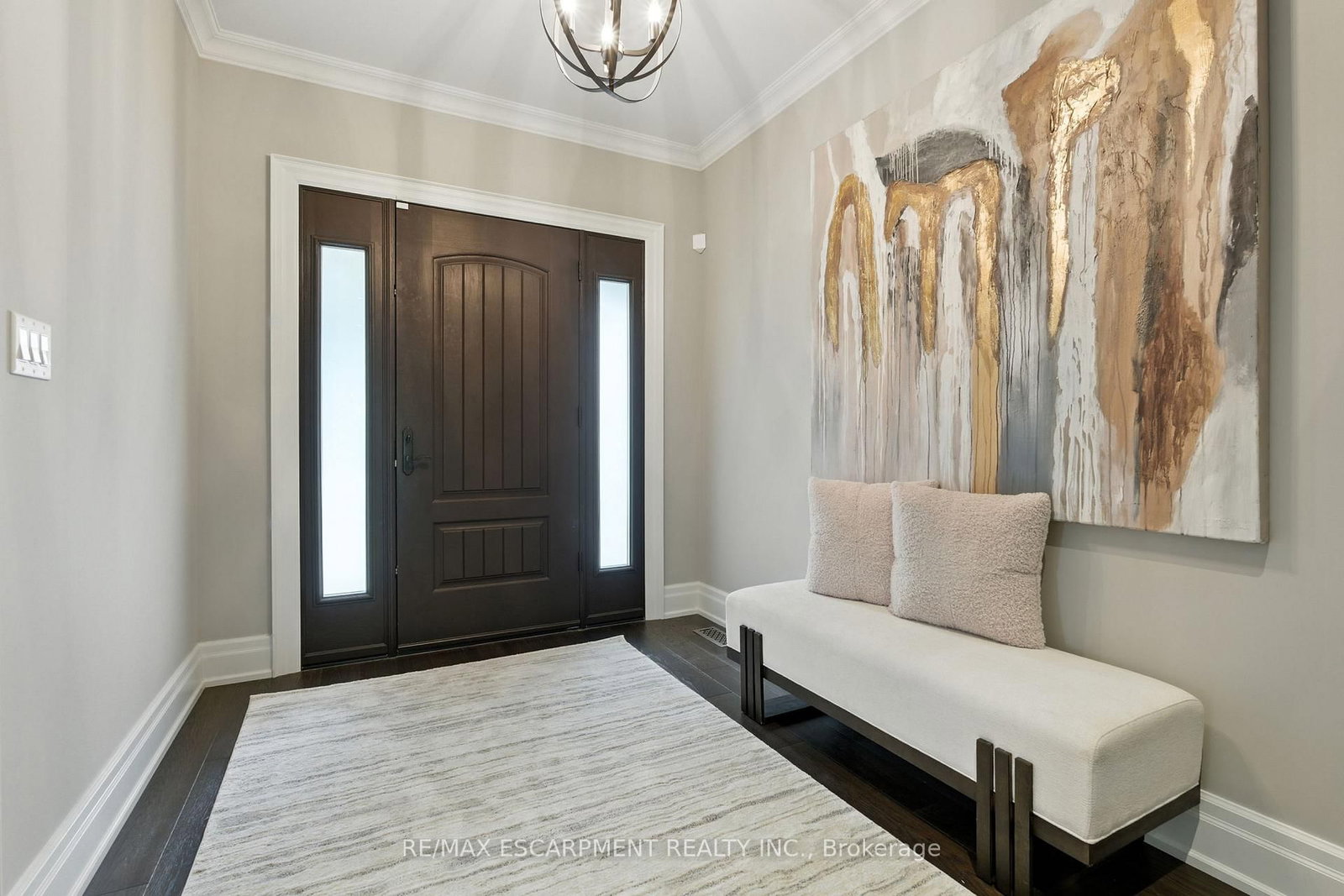 Detached House for sale at 391 Patricia Drive, Burlington, Ontario, L7T 1J9 - Bayview - MLS: W12953108