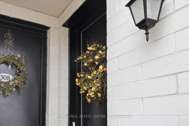 307 - 132 Widdicombe Hill Boulevard