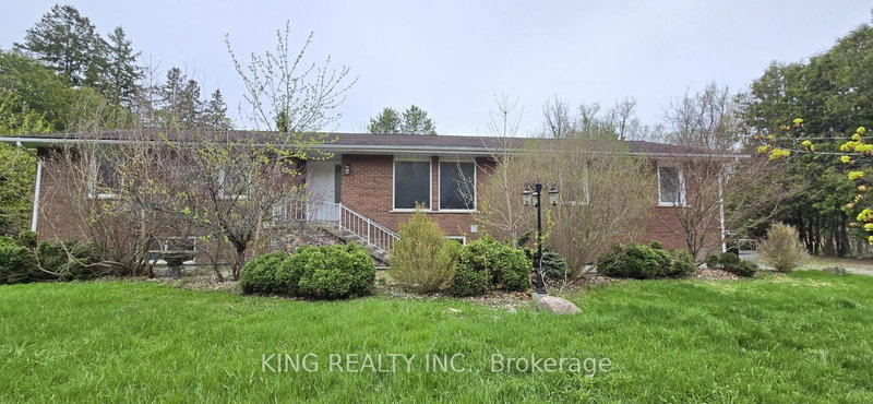 home for lease on 8486 Creditview Road