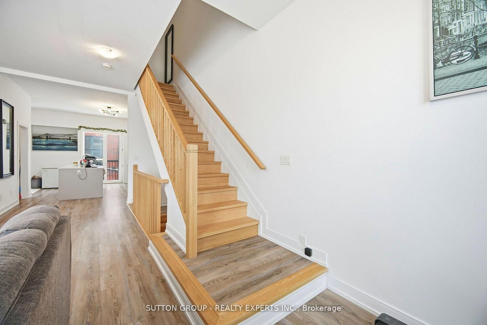 Townhouse for sale at 5 Taylor Court, Caledon, Ontario, L7E 2R7 - Bolton West - MLS: W12953216