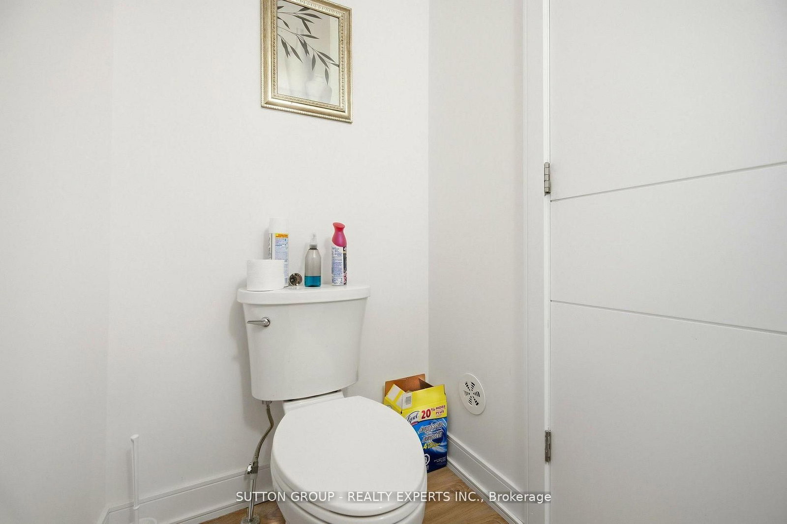 Townhouse for sale at 5 Taylor Court, Caledon, Ontario, L7E 2R7 - Bolton West - MLS: W12953216