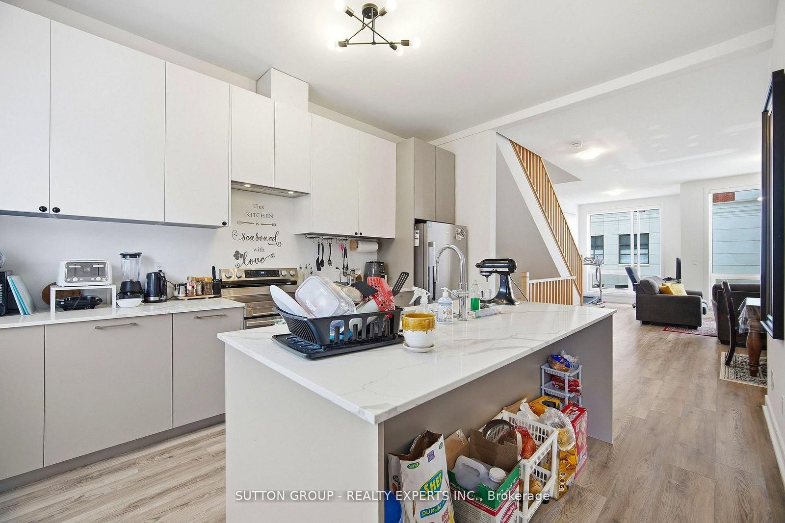 Townhouse for sale at 5 Taylor Court, Caledon, Ontario, L7E 2R7 - Bolton West - MLS: W12953216