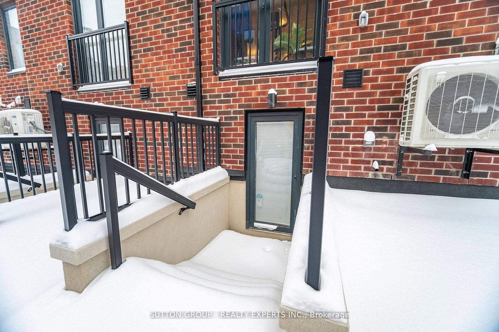 Townhouse for sale at 5 Taylor Court, Caledon, Ontario, L7E 2R7 - Bolton West - MLS: W12953216