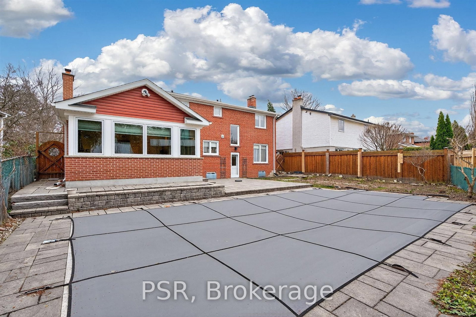 Detached House for sale at 575 Patricia Drive, Oakville, Ontario, L6K 1M4 - West - MLS: W12953322