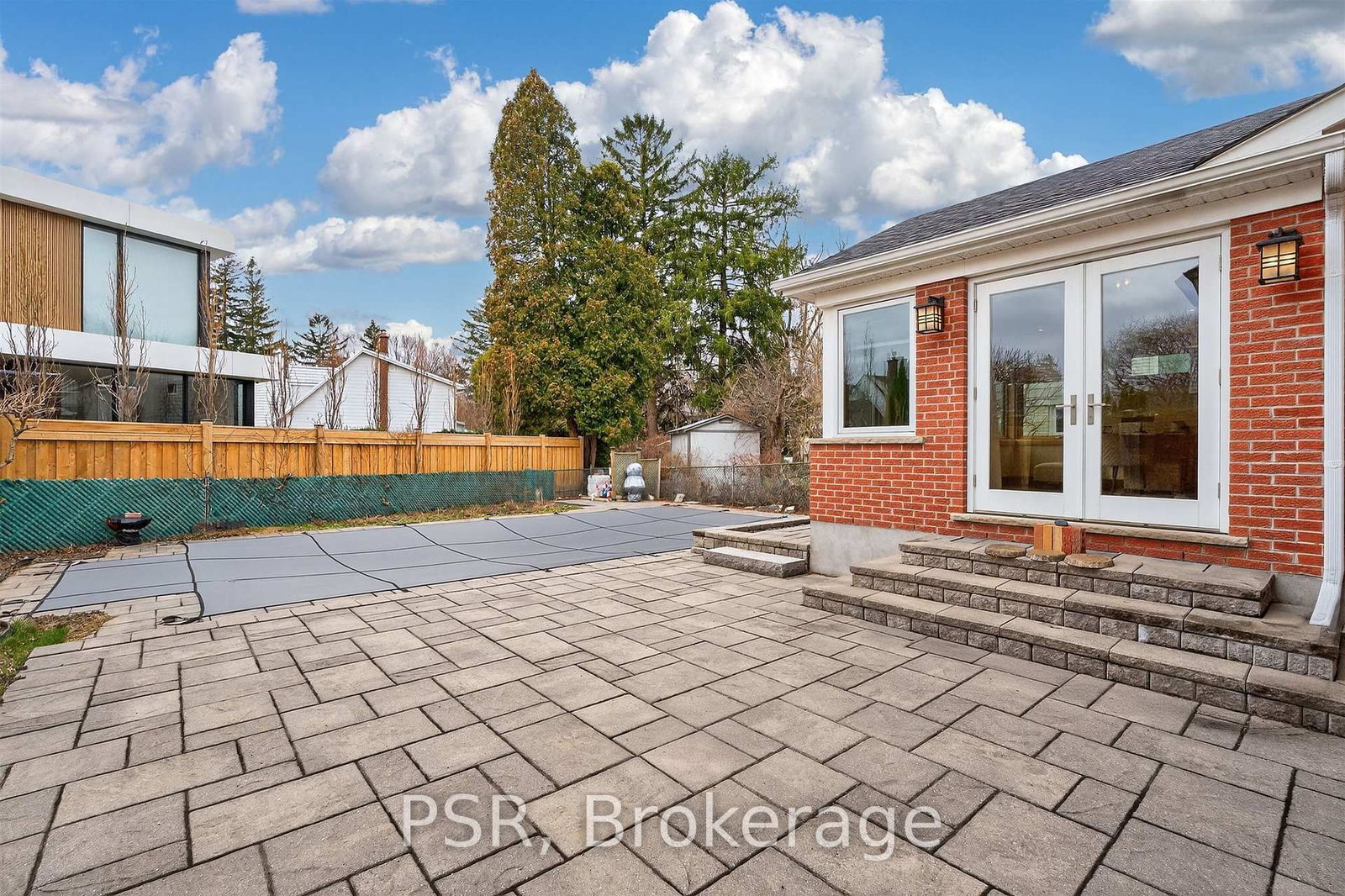 Detached House for sale at 575 Patricia Drive, Oakville, Ontario, L6K 1M4 - West - MLS: W12953322