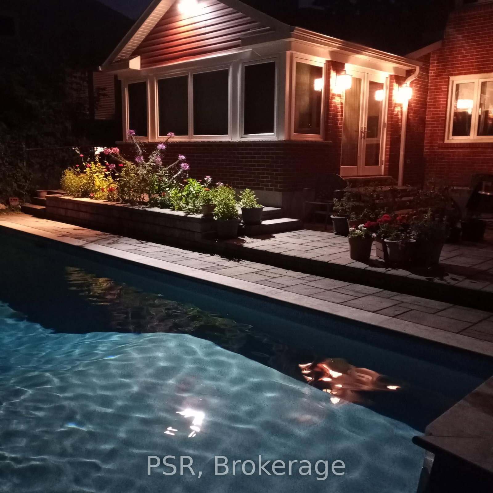 Detached House for sale at 575 Patricia Drive, Oakville, Ontario, L6K 1M4 - West - MLS: W12953322