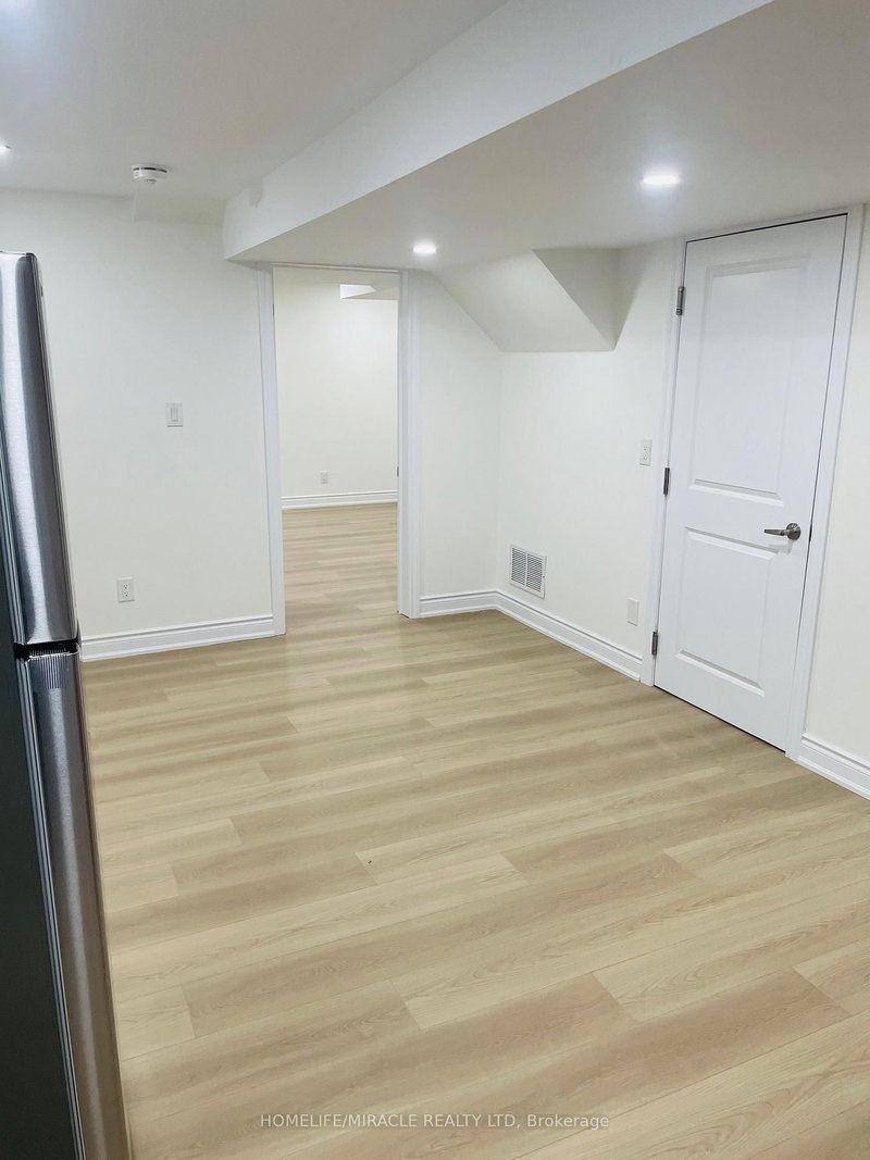 home for lease on Bsmt-1-2341 Canonridge Circle