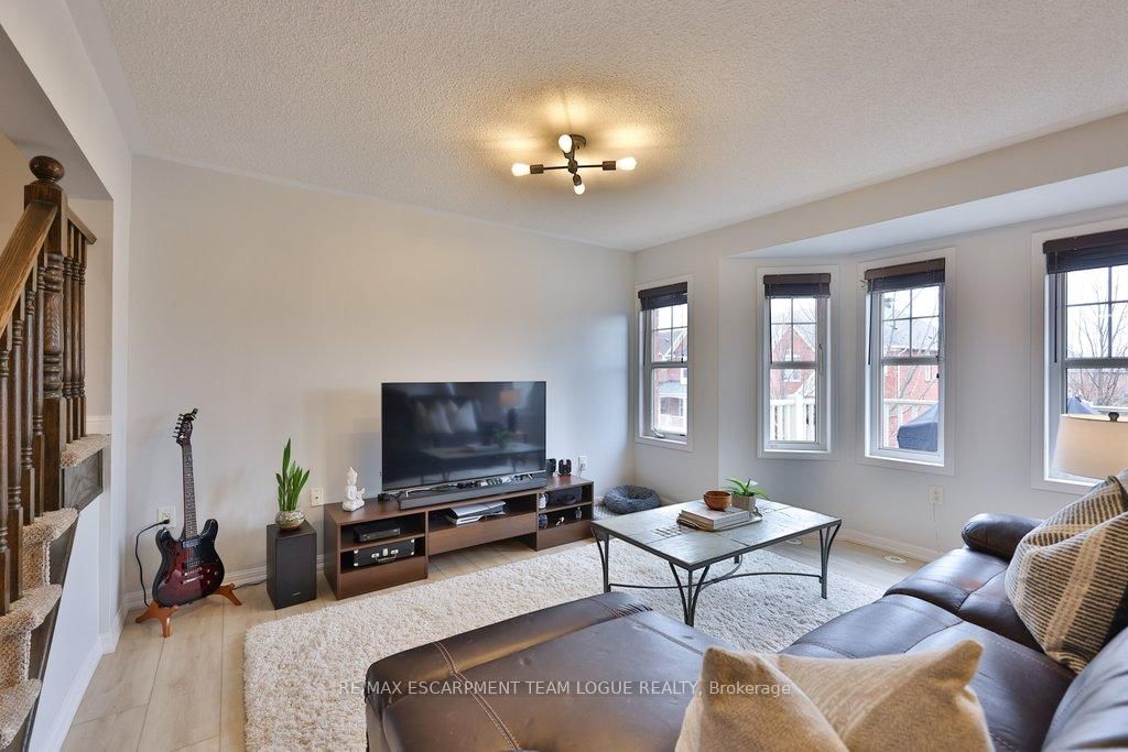 Townhouse for sale at 653 Speyer Circle, Milton, Ontario, L9T 0Y5 - Harrison - MLS: W12953446