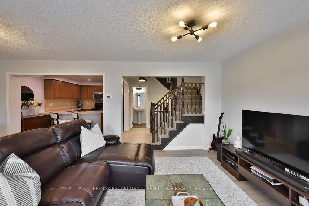 Townhouse for sale at 653 Speyer Circle, Milton, Ontario, L9T 0Y5 - Harrison - MLS: W12953446