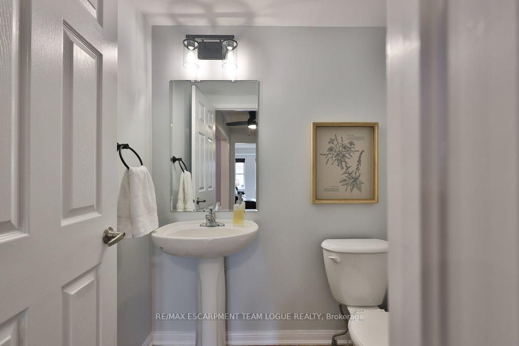 Townhouse for sale at 653 Speyer Circle, Milton, Ontario, L9T 0Y5 - Harrison - MLS: W12953446